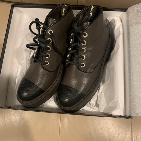 CHANEL combat boots 2020-21FW - Picture 5 of 13